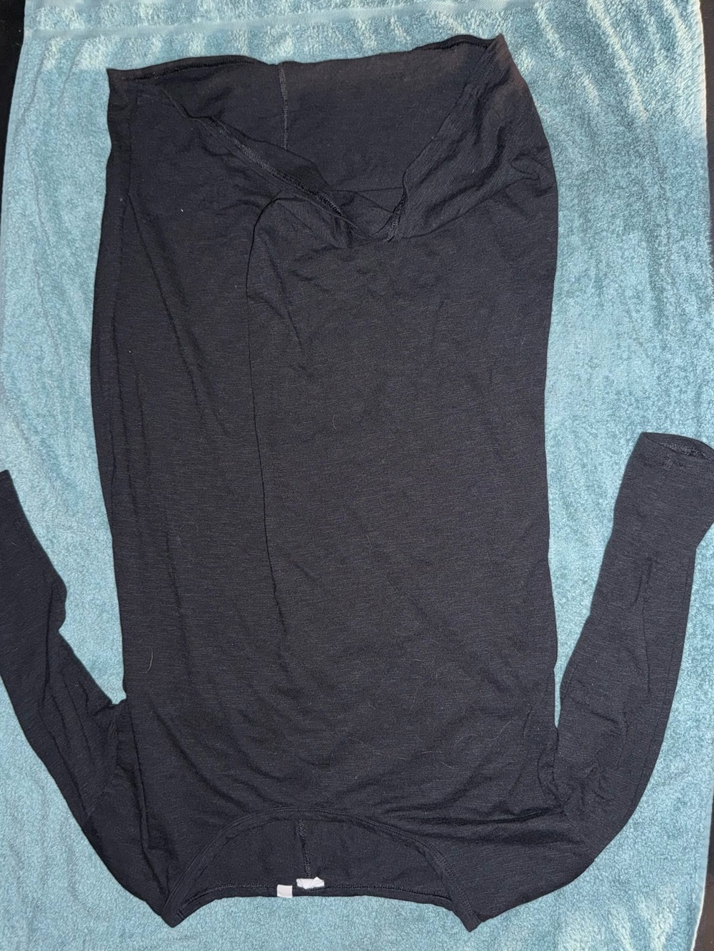 GAP Black Long Sleeve Women's Tee